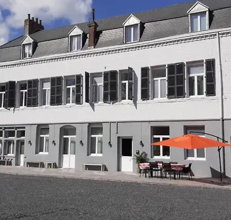 Les Suites Fénelon Le Cateau-Cambresis Extérieur photo