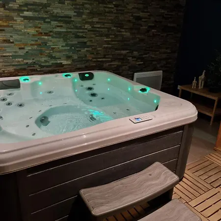 Les Suites Fénelon Le Cateau-Cambresis Extérieur photo