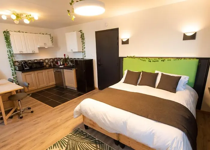 Les Suites Fenelon